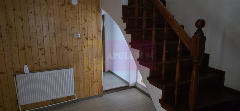 Vila de vanzare  cu 13 camere in Busteni (camin pentru seniori)