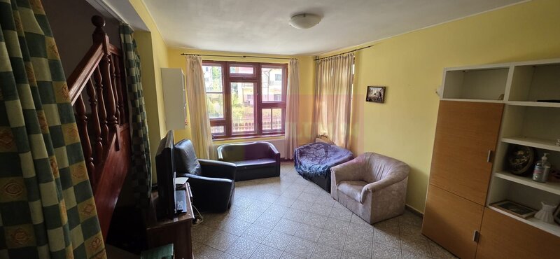 Vila de vanzare  cu 13 camere in Busteni (camin pentru seniori)