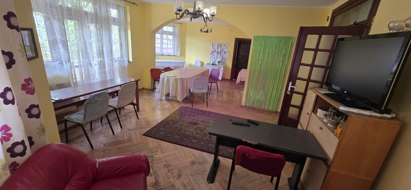 Vila de vanzare  cu 13 camere in Busteni (camin pentru seniori)