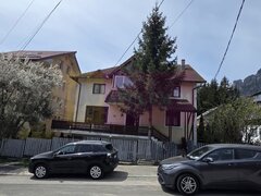 Vila de vanzare  cu 13 camere in Busteni (camin pentru seniori)
